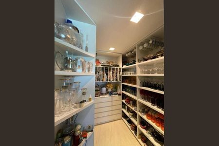 3_photo/00a6a2bd11.7889d1a41863a4b9-ATLAS-12f21835-1721-49bf-8b69-a2bc0e53c3fe.jpg de apartamento para alugar com 4 quartos, 380m² em Vale dos Cristais, Nova Lima