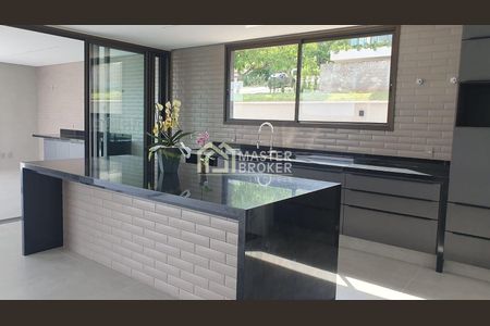 5_photo/00a6a2ca0d.23351eba74f1df34-ATLAS-b350e33c-d30a-4110-a7ad-a8b467ab82a2.jpg de casa à venda com 4 quartos, 394m² em Estancia Del Rey, Nova Lima