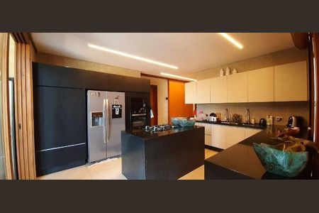 7_photo/00a6a34509.9c2c0d80f207ce13-ATLAS-4cf0992b-0811-4bac-948e-b9043e74a205.jpg de casa à venda com 3 quartos, 780m² em Parque do Engenho, Nova Lima