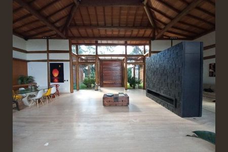 11_photo/00a6a34509.9c2c0d80f207ce13-ATLAS-af4accb3-c959-47cc-ba0f-532e93253989.jpg de casa à venda com 3 quartos, 780m² em Parque do Engenho, Nova Lima