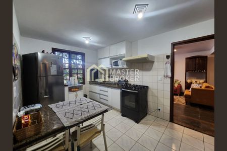 7_photo/00a6a365b9.98a2f1197ddc2320-ATLAS-e5452e59-0e29-46e0-aa58-0c3fcb3c04e9.jpg de casa à venda com 3 quartos, 350m² em Parque Jardim Amanda, Nova Lima