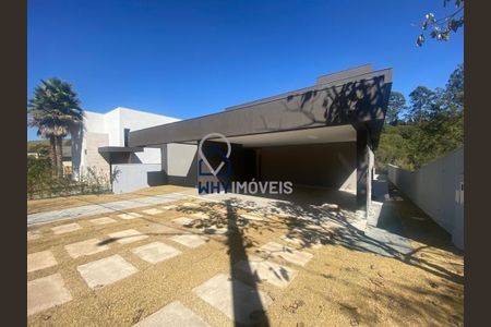 10_photo/00a6a36f49.b60f5a7682bed42c-ATLAS-7cda7e01-c46a-4b60-8f46-bb9d3bb8e6a9.jpg de casa à venda com 4 quartos, 330m² em Parque Jardim Amanda, Nova Lima