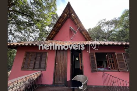 2_photo/00a6a3b249.d505c9d9834fda44-ATLAS-08dbccaa-2e68-4a87-bc5c-048ddb0382ad.jpg de casa à venda com 2 quartos, 121m² em Jardim Petropolis, Nova Lima