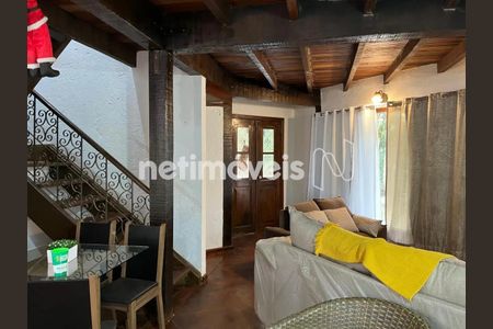 5_photo/00a6a3b249.d505c9d9834fda44-ATLAS-167155bc-64e7-4e61-ad4c-ba29c556545b.jpg de casa à venda com 2 quartos, 121m² em Jardim Petropolis, Nova Lima