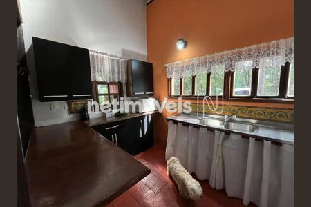 7_photo/00a6a3b249.d505c9d9834fda44-ATLAS-1c62cc5c-1a98-40c3-9c94-dbc5481f0275.jpg de casa à venda com 2 quartos, 121m² em Jardim Petropolis, Nova Lima