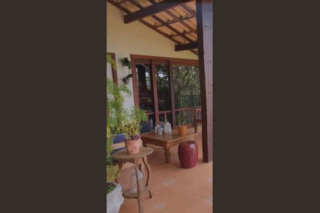 11_photo/00a6a4abf1.ceff8192393c33de-ATLAS-29da6d2e-c597-45e4-8f09-3389d09ff8b5.jpg de casa à venda com 3 quartos, 200m² em Passárgada, Nova Lima