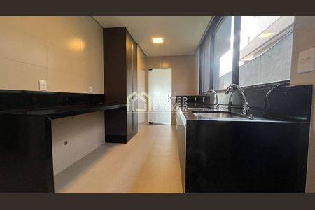 7_photo/00a6a52115.bdf1def5ceb5107f-ATLAS-a7bcdc3a-c5ea-45f0-b180-8e778192d657.jpg de casa à venda com 3 quartos, 407m² em Condomínio Miguelão, Nova Lima