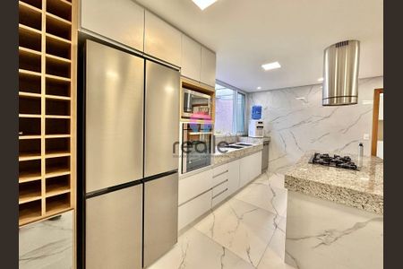 9_photo/00a6a52155.ceff8192393c33de-ATLAS-0c905ae3-9135-4dbc-822c-9b54912f35c8.jpg de casa de condomínio à venda com 5 quartos, 393m² em Condomínio Miguelão, Nova Lima