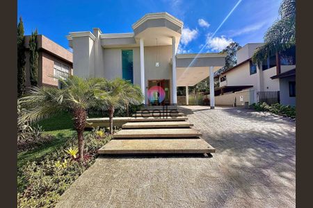 8_photo/00a6a52155.ceff8192393c33de-ATLAS-1aa24fd5-fe72-4161-94cc-9716d311a216.jpg de casa de condomínio à venda com 5 quartos, 393m² em Condomínio Miguelão, Nova Lima