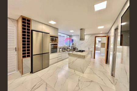 4_photo/00a6a52155.ceff8192393c33de-ATLAS-3be03a30-f683-4136-ab4b-0bf00d8c5bd7.jpg de casa de condomínio à venda com 5 quartos, 393m² em Condomínio Miguelão, Nova Lima