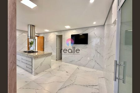 7_photo/00a6a52155.ceff8192393c33de-ATLAS-6ce9aa89-1285-4f68-b12f-fa9e96d2a56b.jpg de casa de condomínio à venda com 5 quartos, 393m² em Condomínio Miguelão, Nova Lima