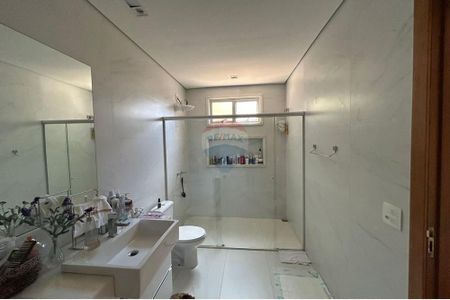 2_photo/00a6a523f9.cce03887c7d72c1f-ATLAS-41ab8592-84c5-433c-99b6-c02a28f733d2.jpg de casa à venda com 4 quartos, 250m² em Condomínio Miguelão, Nova Lima