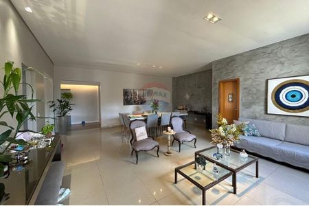 11_photo/00a6a523f9.cce03887c7d72c1f-ATLAS-6312df73-34f6-4c0f-9082-154f8aeaf2f3.jpg de casa à venda com 4 quartos, 250m² em Condomínio Miguelão, Nova Lima