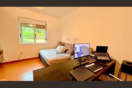 57_photo/00a6a52b83.a17fcd713b22220a-ATLAS-b6b602f8-e536-4645-bead-77f845169af4.jpg de casa à venda com 3 quartos, 396m² em Condomínio Miguelão, Nova Lima