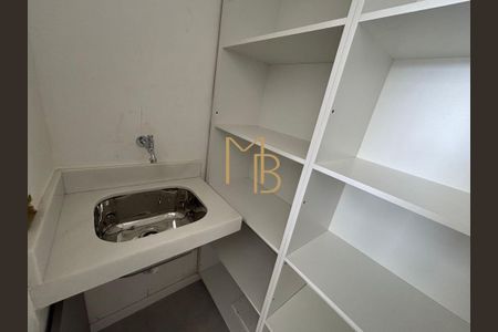 8_photo/00a6afd711.a019463f48cefe68-ATLAS-277ba07d-65d1-4096-88af-4b771f4fb6e8.jpg de casa à venda com 4 quartos, 370m² em , Nova Lima