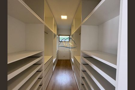 8_photo/00a6afd711.a019463f48cefe68-ATLAS-3561c795-3a4c-47ca-a358-65387749a00a.jpg de casa à venda com 4 quartos, 370m² em , Nova Lima