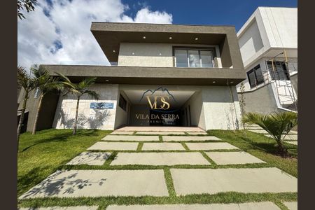 27_photo/00a6afd711.a019463f48cefe68-ATLAS-b921bf97-2b18-47fc-9216-ca3b89bd512c.jpg de casa à venda com 4 quartos, 370m² em , Nova Lima