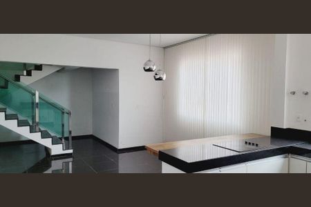 11_photo/00a6afd7d1.1ec89c7cbdfc8b9a-ATLAS-18c625ae-9c3c-4438-bd65-de856fa0e20d.jpg de casa para alugar com 4 quartos, 396m² em Residencial Real, Nova Lima