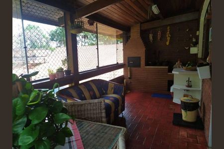 6_photo/00a6b02955.97484f792a469e2d-ATLAS-6d645bc0-d709-45fa-913d-cf8267acfc69.jpg de casa à venda com 4 quartos, 220m² em Alphaville, Nova Lima