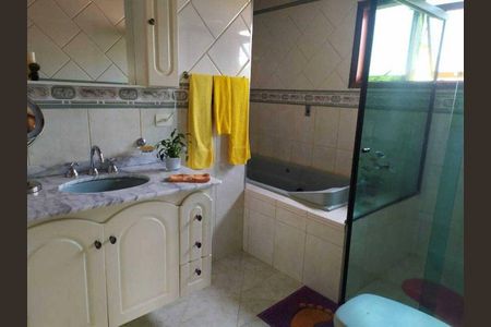8_photo/00a6b02955.97484f792a469e2d-ATLAS-79308612-1672-48b0-8182-98ae94fa50ec.jpg de casa à venda com 4 quartos, 220m² em Alphaville, Nova Lima