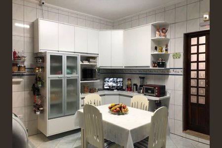 11_photo/00a6b02955.97484f792a469e2d-ATLAS-b8e601c9-aed1-4952-a763-4e99ac26fd1d.jpg de casa à venda com 4 quartos, 220m² em Alphaville, Nova Lima