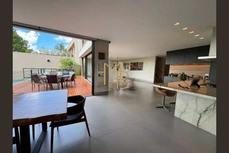 8_photo/00a6b02a1d.72c99cad9401b729-ATLAS-1fe8dba8-a7ee-40b3-a510-3e0fefce98f3.jpg de casa à venda com 4 quartos, 465m² em Residencial Real, Nova Lima