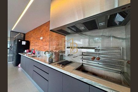 3_photo/00a6b02a1d.72c99cad9401b729-ATLAS-325a793c-6884-4e21-a080-1a8701fbd0fc.jpg de casa à venda com 4 quartos, 465m² em Residencial Real, Nova Lima