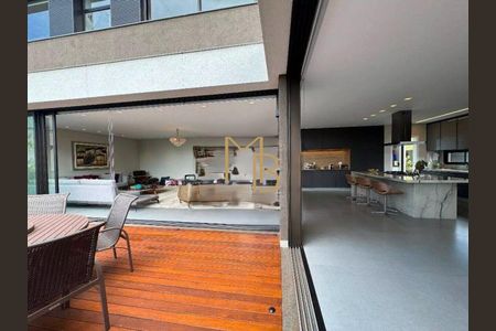 9_photo/00a6b02a1d.72c99cad9401b729-ATLAS-91c4127b-1dc0-452c-b3eb-cbb6cd4b5e3a.jpg de casa à venda com 4 quartos, 465m² em Residencial Real, Nova Lima