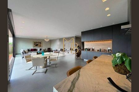 10_photo/00a6b02a1d.72c99cad9401b729-ATLAS-eaa3fdb9-2174-4eb9-93ca-d47eb2fcd3f0.jpg de casa à venda com 4 quartos, 465m² em Residencial Real, Nova Lima