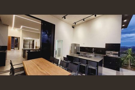 28_photo/00a6b1dd69.210363f7da379e19-ATLAS-4040846d-3473-46f2-a145-c4a2daa5fd1a.jpg de casa de condomínio para alugar com 5 quartos, 405m² em , Nova Lima