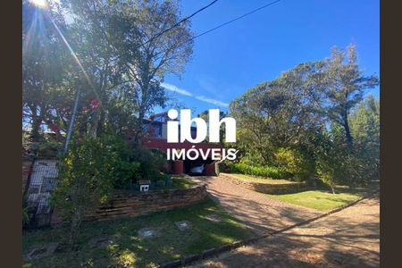 8_photo/00a6ba5125.0dba02f6e03a3679-ATLAS-4a82e31a-0a77-41b2-9935-7633ab552da2.jpg de casa de condomínio à venda com 3 quartos, 450m² em Condomínio Retiro das Pedras, Brumadinho