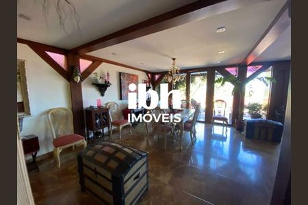 9_photo/00a6ba5125.0dba02f6e03a3679-ATLAS-b139a2b2-162a-4d60-8acf-95b06fa30e74.jpg de casa de condomínio à venda com 3 quartos, 450m² em Condomínio Retiro das Pedras, Brumadinho