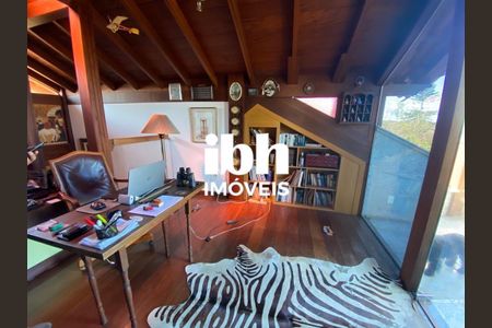 18_photo/00a6ba5125.0dba02f6e03a3679-ATLAS-b568bdd0-9c66-4798-976c-0e16da60e89a.jpg de casa de condomínio à venda com 3 quartos, 450m² em Condomínio Retiro das Pedras, Brumadinho