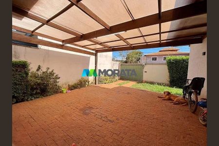 9_photo/00a6bae319.09604b2c146ebc17-ATLAS-f14907dc-0e63-4848-9aa9-bc9d6679ef52.jpg de casa à venda com 3 quartos, 250m² em Vale do Sol, Nova Lima