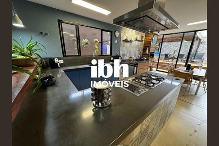 8_photo/00a6bb1dbd.591f4a49457a4313-ATLAS-733c6dfc-3fb2-46b4-8b3f-27f0843c883d.jpg de casa à venda com 5 quartos, 300m² em Vale do Sol, Nova Lima