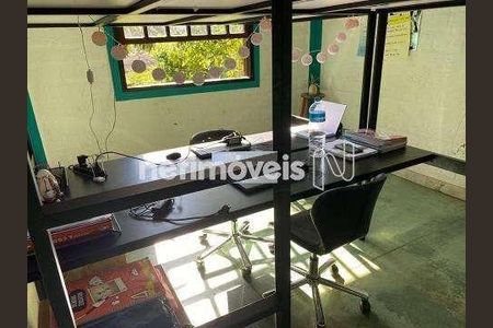 2_photo/00a6bb1e7b.088740a96a860cc5-ATLAS-201fa1ae-a5a7-43f9-b2da-60bb459fdf66.jpg de casa à venda com 3 quartos, 140m² em Vale do Sol, Nova Lima