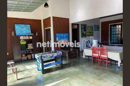 7_photo/00a6bb1e7b.088740a96a860cc5-ATLAS-86df38d3-1fb8-4937-867a-8959d7e9c4a5.jpg de casa à venda com 3 quartos, 140m² em Vale do Sol, Nova Lima