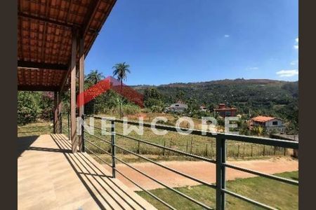 2_photo/00a6bcbdbf.93b8fa184532727f-ATLAS-32f7b7e0-a2b4-490c-81f9-79754d0b8743.jpg de casa à venda com 3 quartos, 300m² em Passárgada, Nova Lima