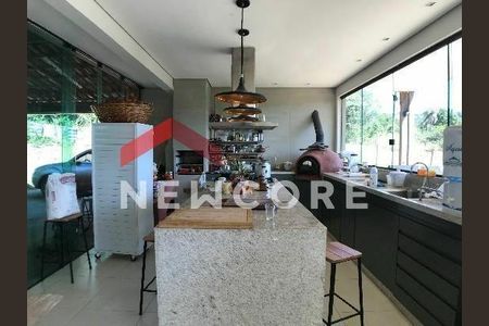 18_photo/00a6bcbdbf.93b8fa184532727f-ATLAS-52e3aac2-e433-401a-9f3d-ec53927693f8.jpg de casa à venda com 3 quartos, 300m² em Passárgada, Nova Lima