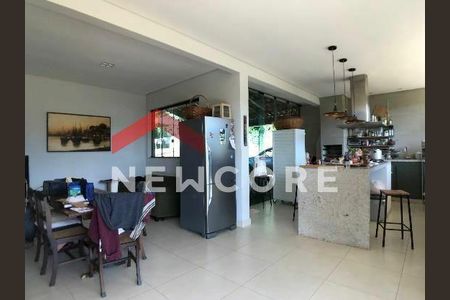 5_photo/00a6bcbdbf.93b8fa184532727f-ATLAS-5eaca0bc-9e28-4fc2-a423-3945d8238210.jpg de casa à venda com 3 quartos, 300m² em Passárgada, Nova Lima