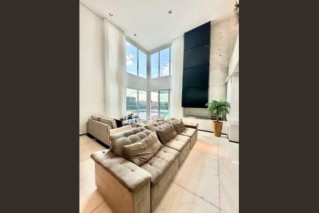 10_photo/00a6bd2ceb.c06c3c5dbfc3661b-ATLAS-92ac07e6-1f57-4029-89cf-d43cafd419f2.jpg de casa de condomínio à venda com 4 quartos, 550m² em Vila Castelo, Nova Lima