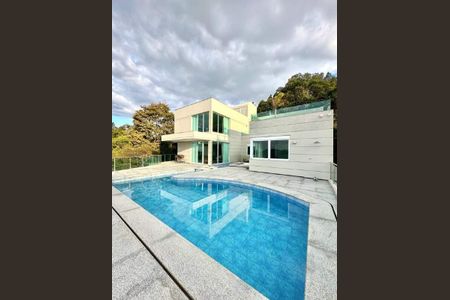 8_photo/00a6bd2ceb.c06c3c5dbfc3661b-ATLAS-e5a2f810-0cf7-49c0-90a9-345211e255be.jpg de casa de condomínio à venda com 4 quartos, 550m² em Vila Castelo, Nova Lima