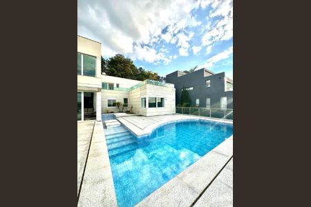 6_photo/00a6bd2ceb.c06c3c5dbfc3661b-ATLAS-eeba4e81-825d-4e75-baa3-6d4d9b2aa974.jpg de casa de condomínio à venda com 4 quartos, 550m² em Vila Castelo, Nova Lima