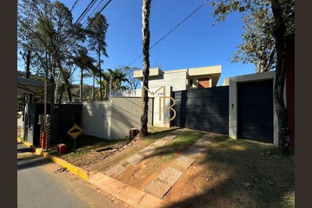 7_photo/00a6bd3087.04be1daa54130fc4-ATLAS-3a837ca4-e952-4753-9929-e98bd62e6aa3.jpg de casa à venda com 3 quartos, 350m² em Vila d'El Rey, Nova Lima