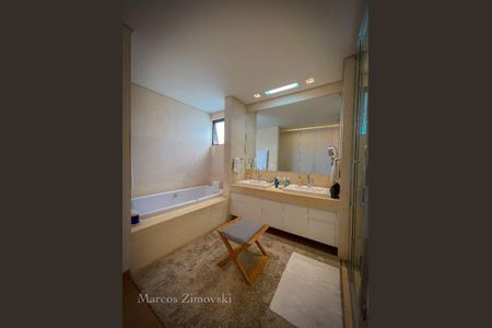 4_photo/00a6bd32b1.9c5959cca0926d06-ATLAS-6aaf679a-5939-4e66-9604-7d218f9c7d04.jpg de casa à venda com 4 quartos, 650m² em Vila Castelo, Nova Lima