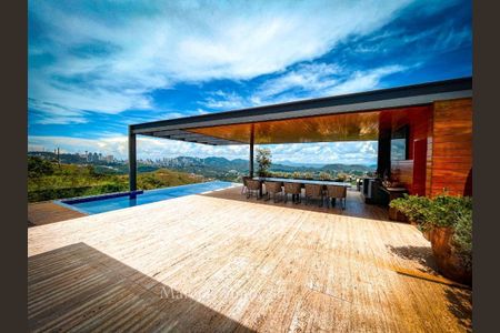 6_photo/00a6bd32b1.9c5959cca0926d06-ATLAS-7c097f2a-6bef-451f-b9fc-fc544d7c1204.jpg de casa à venda com 4 quartos, 650m² em Vila Castelo, Nova Lima