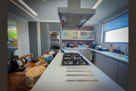 6_photo/00a6bd32b1.9c5959cca0926d06-ATLAS-8449e233-2397-4a5d-87ee-d164c12d5f0a.jpg de casa à venda com 4 quartos, 650m² em Vila Castelo, Nova Lima