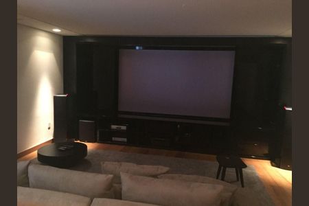 2_photo/00a6bd32b1.9c5959cca0926d06-ATLAS-d3f5e28f-b3a5-457b-8847-1cb10030e2c7.jpg de casa à venda com 4 quartos, 650m² em Vila Castelo, Nova Lima