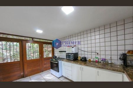 12_photo/00a6bd35c7.93b8fa184532727f-ATLAS-0af42a41-9d82-4f96-926d-e0caf754ad5c.jpg de casa à venda com 3 quartos, 463m² em Vila d'El Rey, Nova Lima