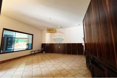 7_photo/00a6bd35c9.f7b46fd9919be053-ATLAS-2d112af5-b1c2-4ea1-9b85-a3544dd4d921.jpg de casa de condomínio à venda com 4 quartos, 945m² em Vila d'El Rey, Nova Lima